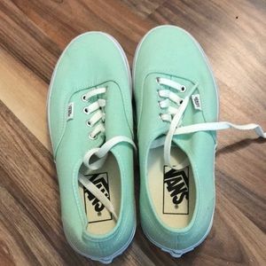 Never worn mint green Vans size 6.5!